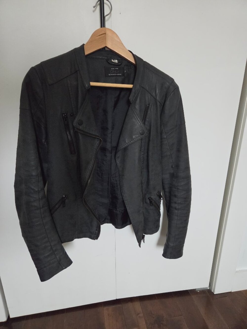 Veste en faux cuir gris foncé ONLY